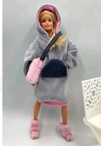 Vestiti per bambole barbie - bambole,